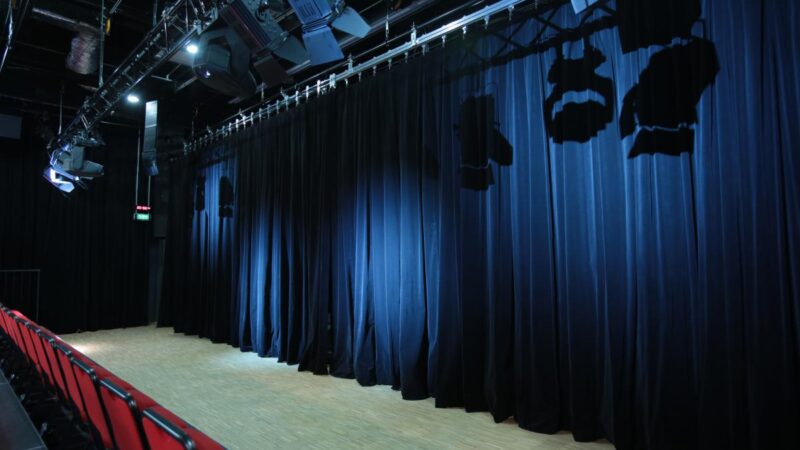 Mechanizmy kurtyn – w jaki sposób funkcjonują